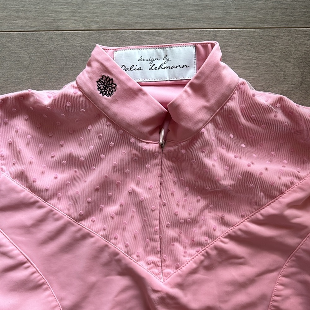 Beautiful Equestrian Riding Top - Picture 2 of 6